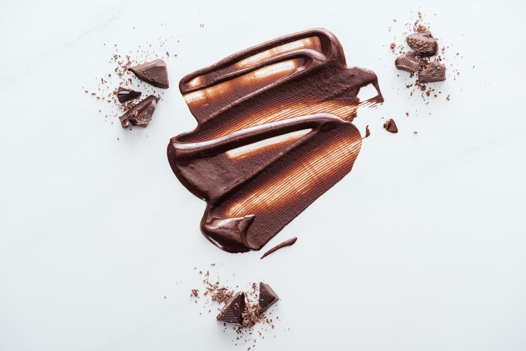 Top Op Vloeibare Chocolade rechtenvrije en stockafbeelding
