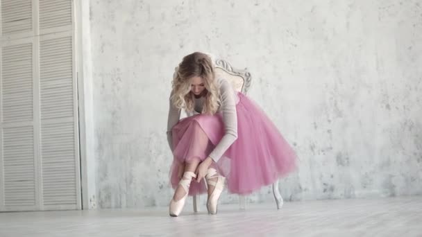 syg Kig forbi Awakening Stock Videa z Ballerina, Royalty-free stock záběry ve 4K a HD