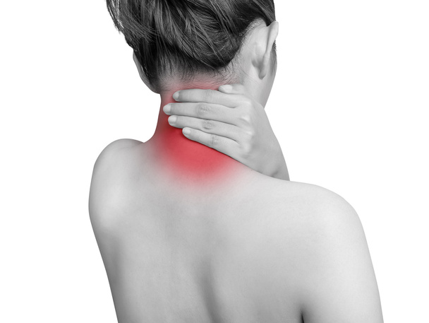 Frau, die unter Nackenschmerzen leidet, massiert schmerzhaften Nacken und N...